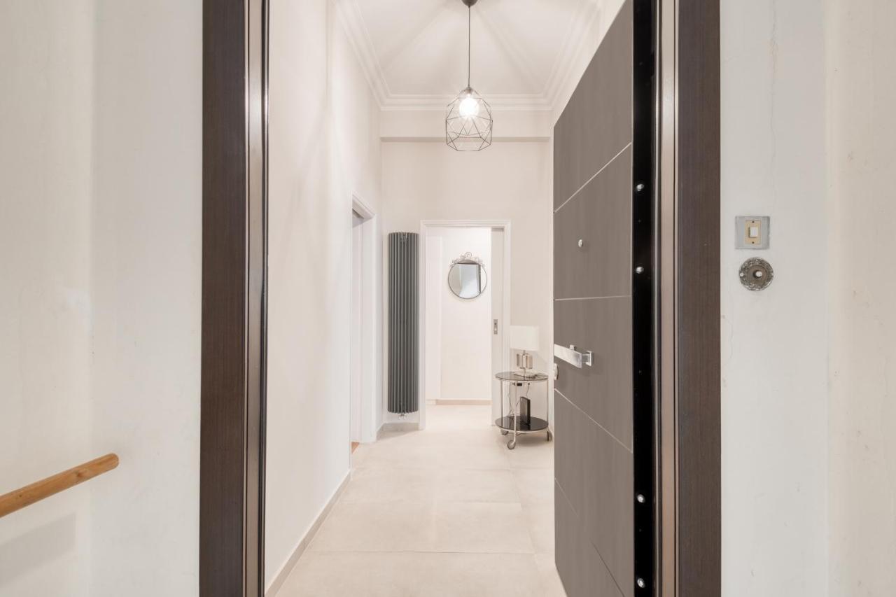 Modern 2-Bedroom Apt, 200M From The Acropolis Афіни Екстер'єр фото
