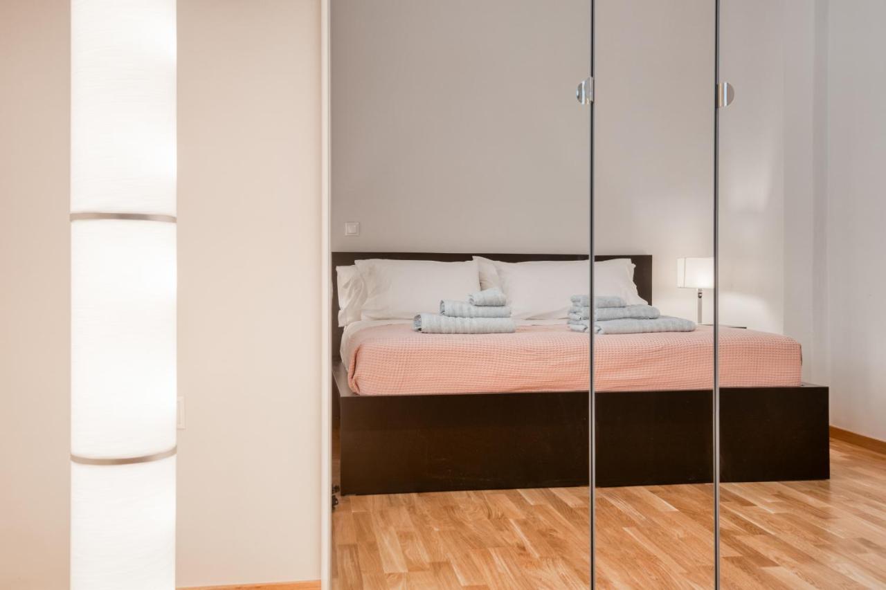 Modern 2-Bedroom Apt, 200M From The Acropolis Афіни Екстер'єр фото