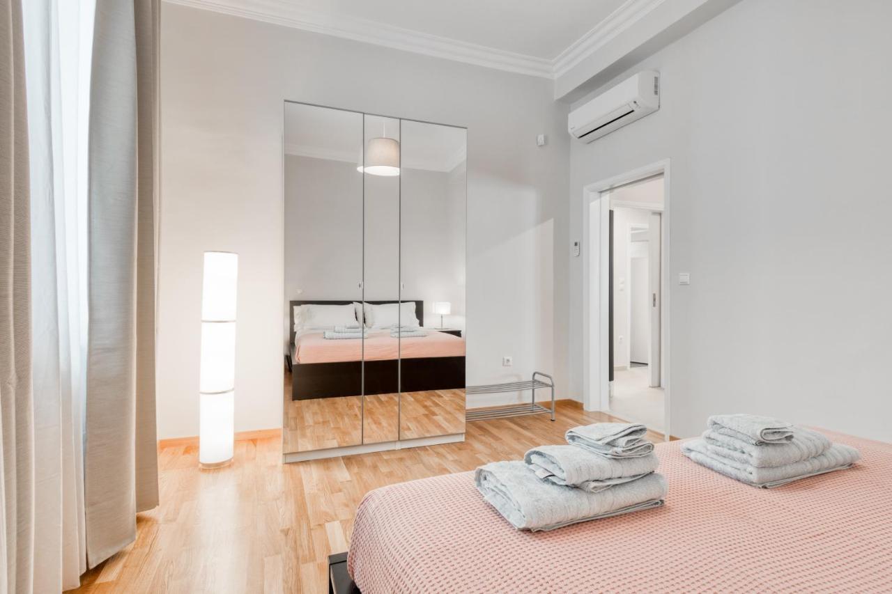 Modern 2-Bedroom Apt, 200M From The Acropolis Афіни Екстер'єр фото