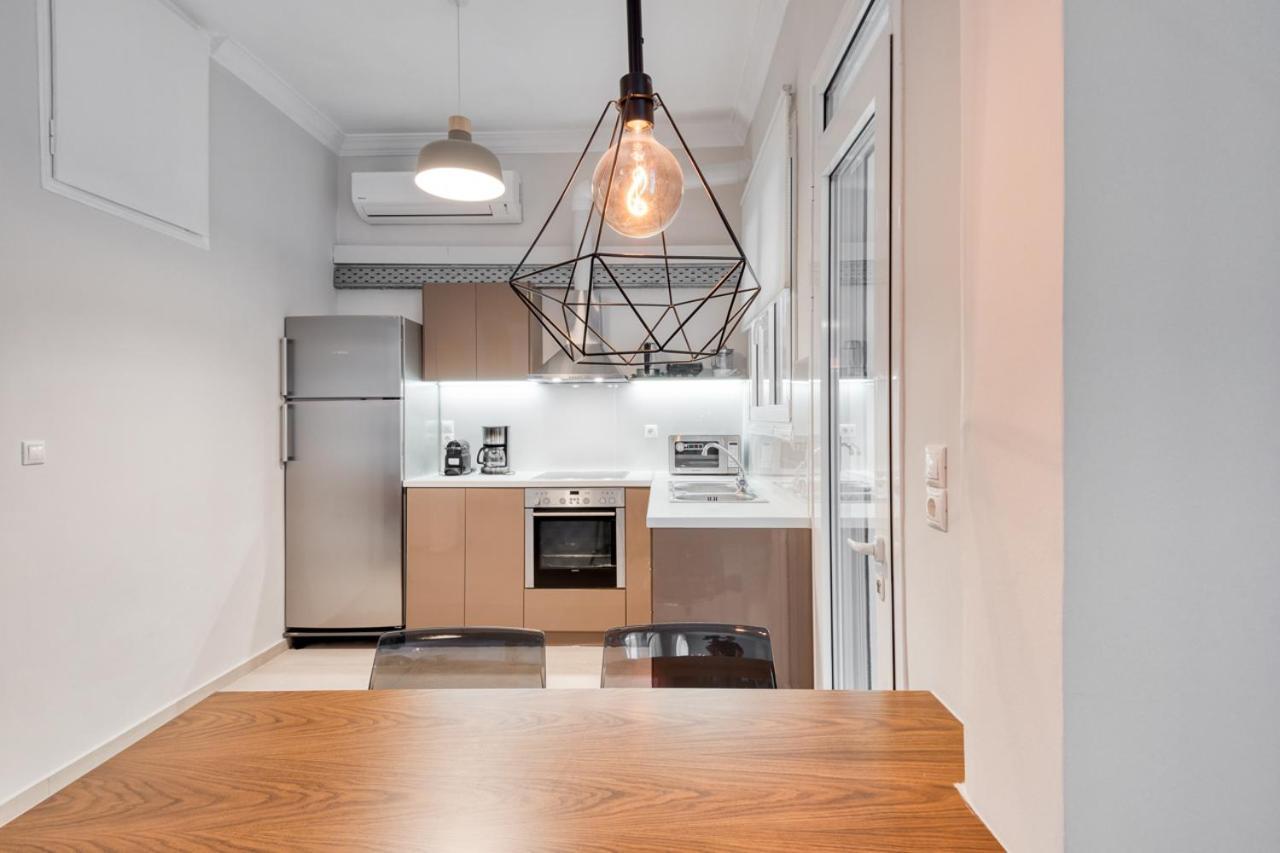 Modern 2-Bedroom Apt, 200M From The Acropolis Афіни Екстер'єр фото